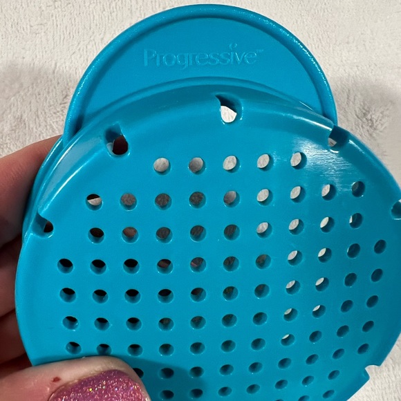 Progressive plastic can strainer - Picture 5 of 6